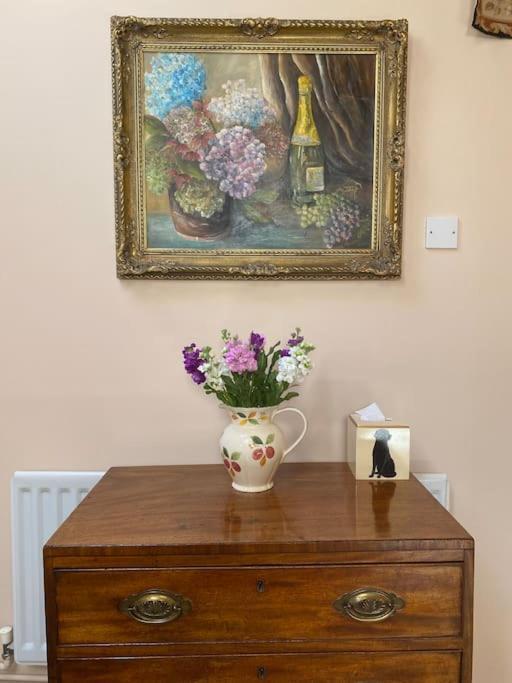 The Grooms Loft Self Contained Apartment Milton Abbas Esterno foto